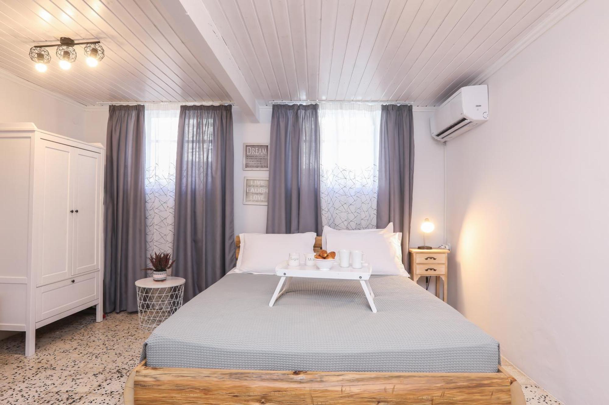 Joannas Sea-view Stone House Katávolos